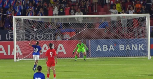Cambodian women's football makes history in the semi-finals of the 32nd SEA Games