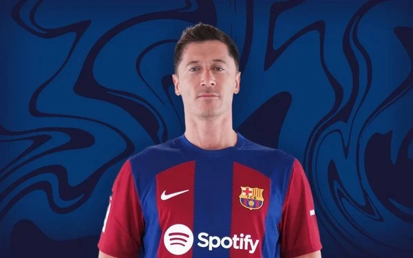 Lewandowski's Record-Breaking Salary Offer: A Shift Towards Saudi Arabia