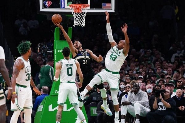 Covering the Spread: Tips to Predict Close Basketball Games