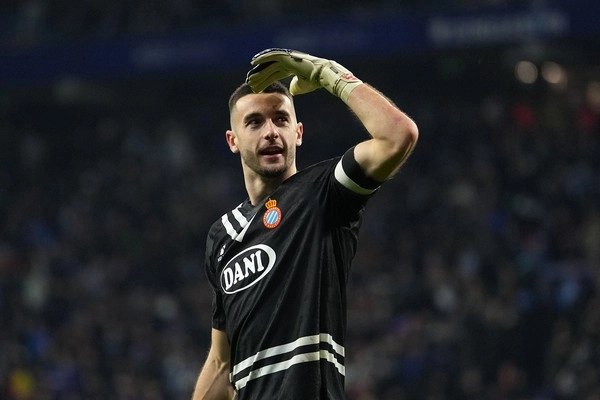 Barcelona Reach Agreement to Sign Goalkeeper Joan Garcia from Espanyol
