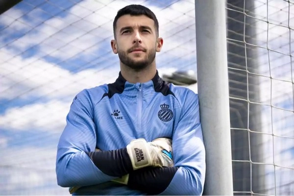 Barcelona Reach Agreement to Sign Goalkeeper Joan Garcia from Espanyol