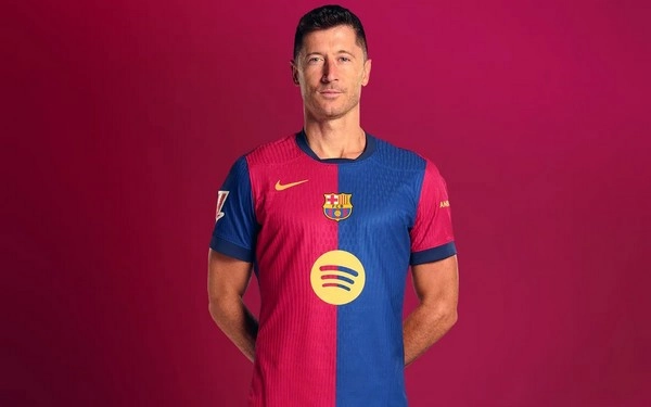 Robert Lewandowski: Lost the Pichichi to Mbappe, But Won at Life