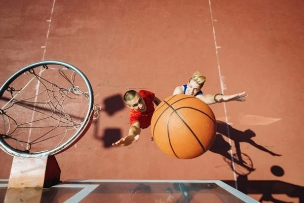 What is the smartest way to analyze the First Rebound Market pre tipoff?

