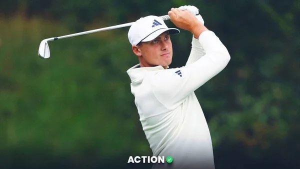 What are the factors that make Each Way betting in golf a smart choice for cautious bettors?
