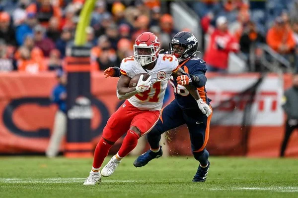 What does betting on NFL players' passing rankings reveal about a team's execution strategy?