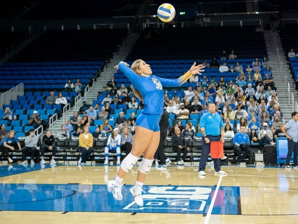 Can volleyball serve momentum be predicted before betting?