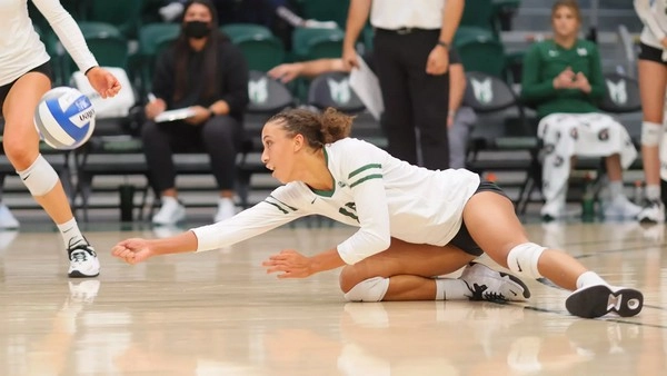 Can volleyball serve momentum be predicted before betting?