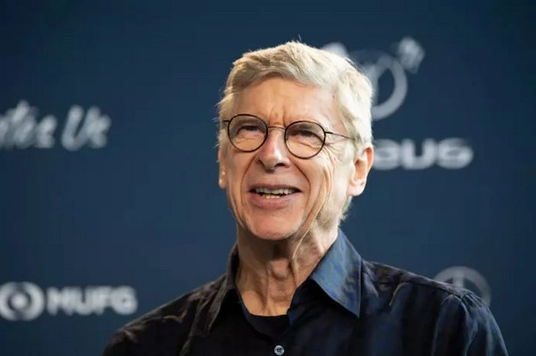 Arsene Wenger praises Carrick's tactical approach after Manchester United beat Arsenal