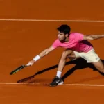 Should bookmakers consider clay court specialists in equal matches?