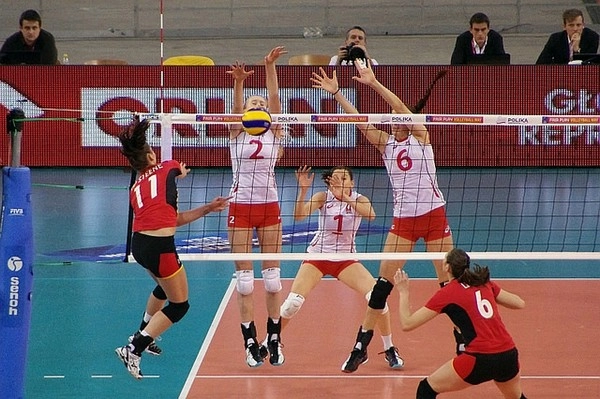 Is a decrease in block time a sign of fatigue in volleyball?